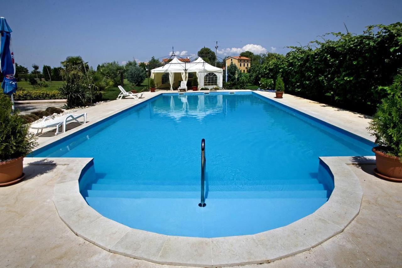 Apartments Aurelia Nova Vas  Ngoại thất bức ảnh