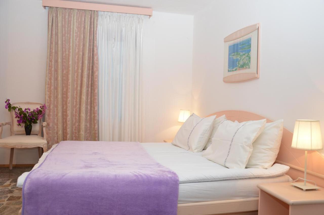 Apartments Aurelia Nova Vas  Ngoại thất bức ảnh
