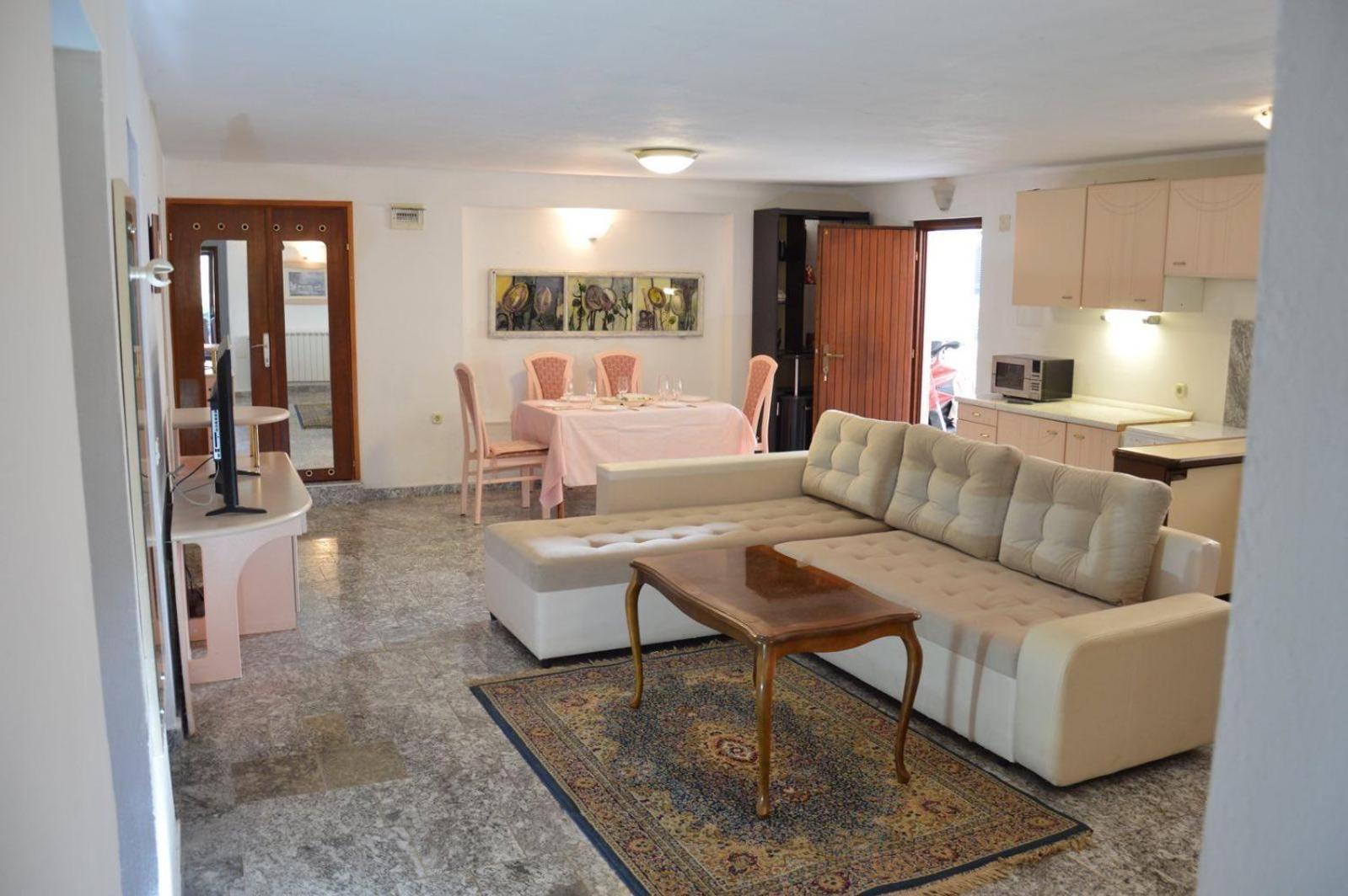 Apartments Aurelia Nova Vas  Ngoại thất bức ảnh
